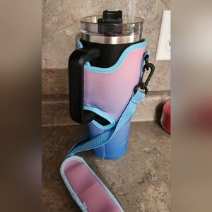 Imitation Stanley Cup Wanna-be with Neoprene Purple and Blue Case with Strap